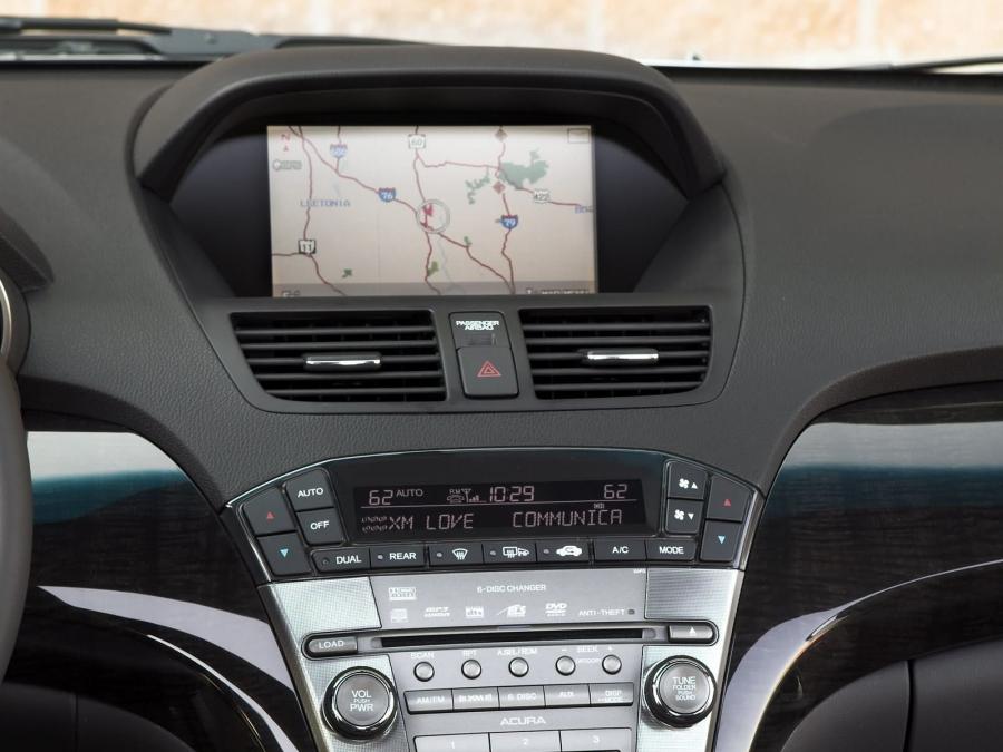 Детали интерьера Acura MDX (YD2) 2006 года  (фото 35 из 126)